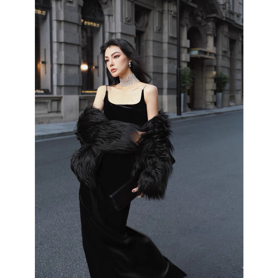 Váy Nhung Hai Dây Dáng Dài Eclipse Clothing