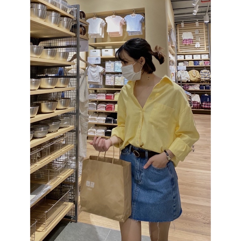 Áo sơ mi nữ linen dáng rộng dài tay kiểu dáng basic màu vàng gà con BOYFRIEND Linen Shirt
