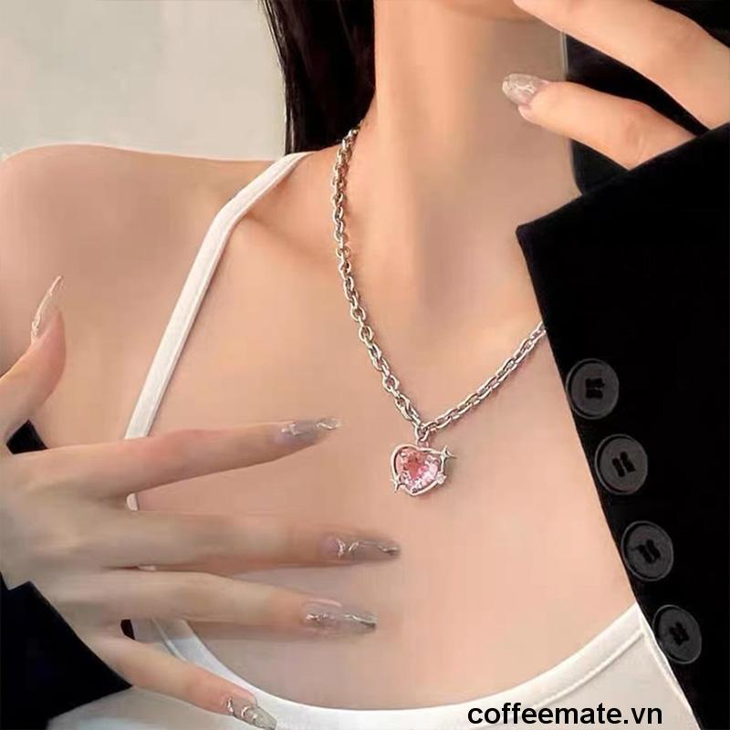 【coffeemate】⚡ Bộ Trang Sức Nhẫn / Bông Tai / Vòng cổ Mặt Trái Tim Đính Đá Pha Lê Màu Hồng Thời Trang
