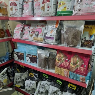 Thức ăn hạt cho cho mèo ( gói dùng thử 100 gam )