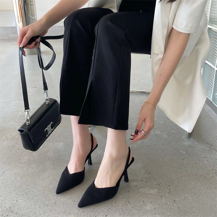 Giày Cao Gót Mũi Nhọn Thiết Kế Dây Đan Chéo Sau Lưng Phong Cách Quyến Rũ