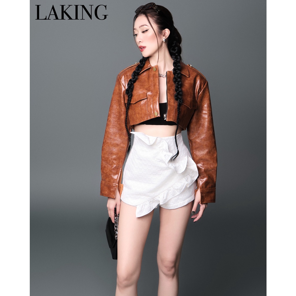 Áo đen croptop hai dây lượn sóng Laking House