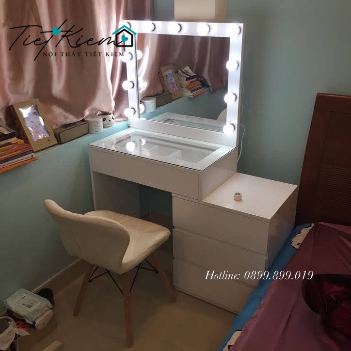 Bàn trang điểm mặt kính gương đèn màu trắng Nội Thất Tiết Kiệm đã lắp ráp FREESHIP HCM BTD0098