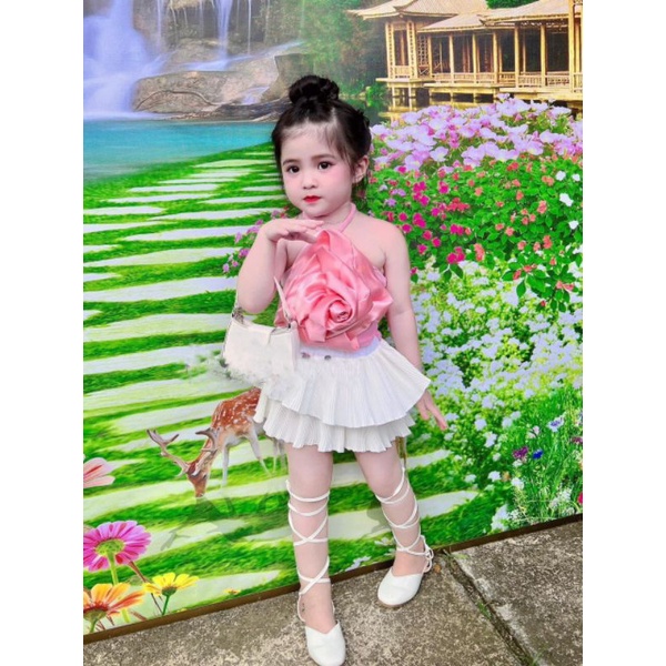 Set áo yếm tết bông hoa hồng kèm chán váy tầng dập ly bé gái