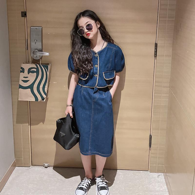 Set Áo Thun Ngắn Tay Và Chân Váy Denim Thời Trang Hè 2022 Mới Cho Bé Gái