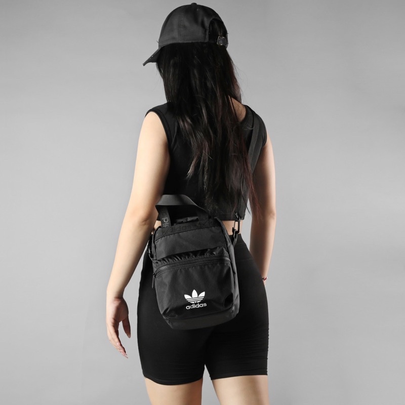 Balo mini nữ Adidas xuất Hàn full phụ liệu hãng Adidas
