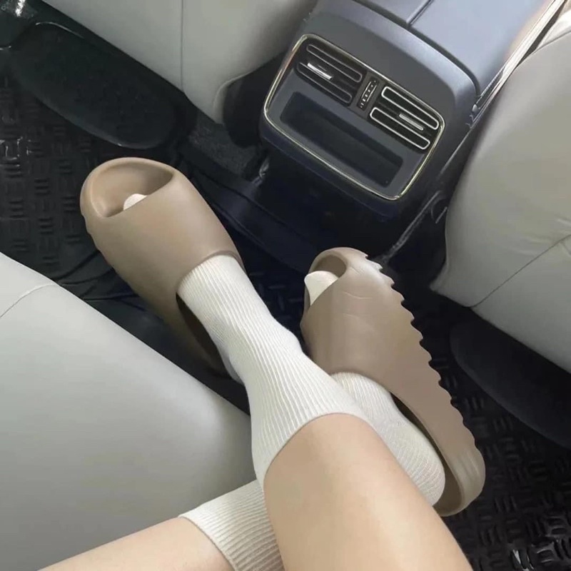 Dép siêu nhẹ yee.zyy hàng Quảng Châu xinh xắn