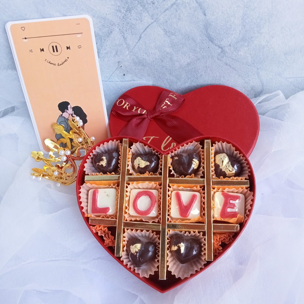 Socola Valentine - Chocolate Tình Yêu mẫu mẫu trái tim hộp 10 viên