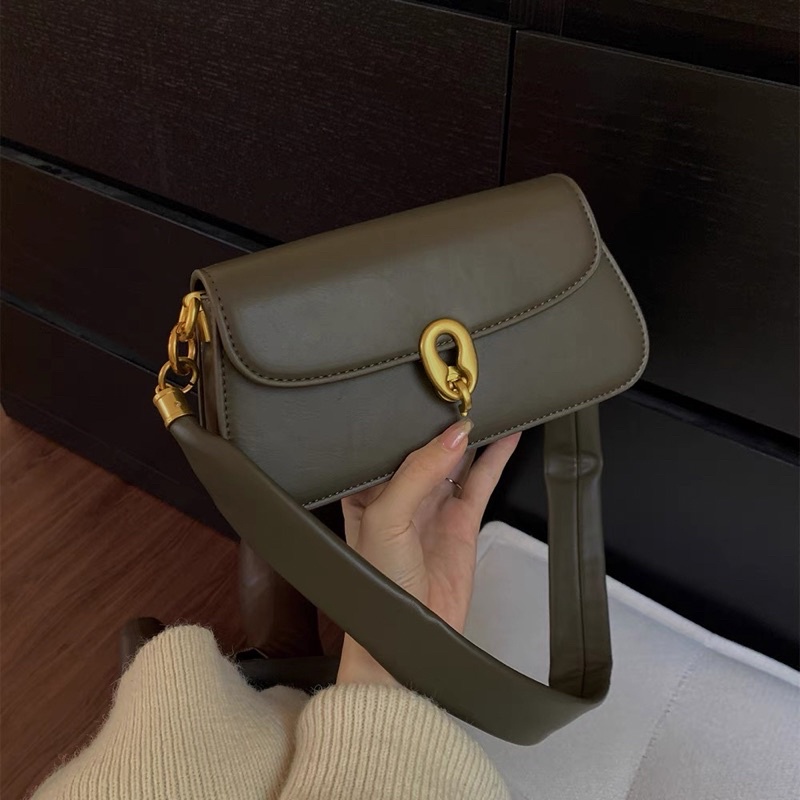 Túi xách nữ đeo vai/đeo chéo khoá chữ Q - ZR001