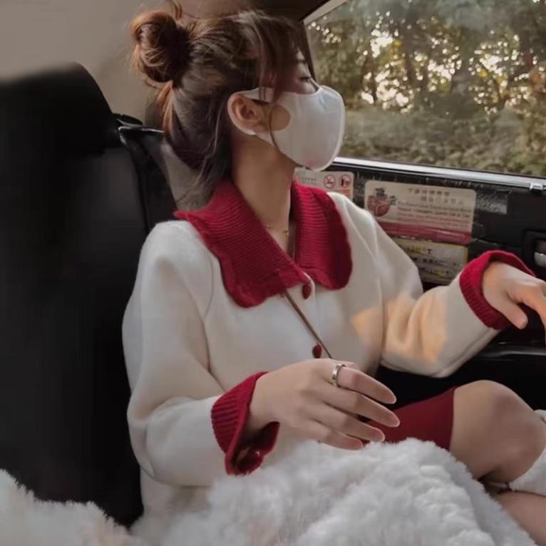 Áo Khoác Len Cúc Tim Cực Xinh