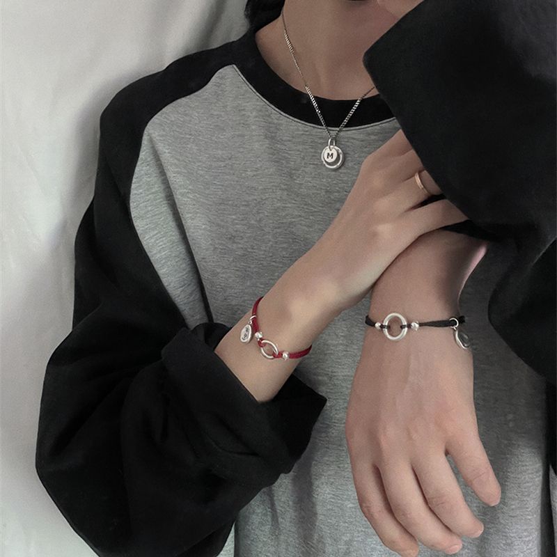 Vòng Đeo Tay Cài Khóa An Toàn Cho Cặp Đôi