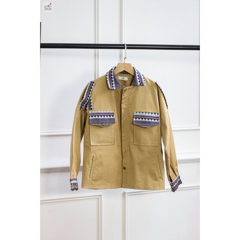 Thanh lý áo khoác kaki giá 690k giảm còn 149k