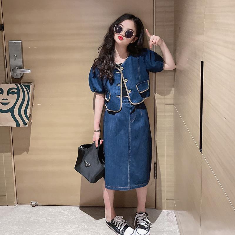 Set Áo Thun Ngắn Tay Và Chân Váy Denim Thời Trang Hè 2022 Mới Cho Bé Gái