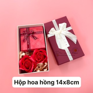 Hộp đựng trang sức hoa hồng Bạc ỉn