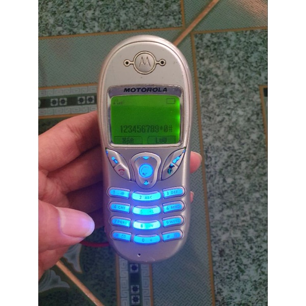 Điện thoại Motorola C300 cổ độc lạ màn hình nháy đèn màu
