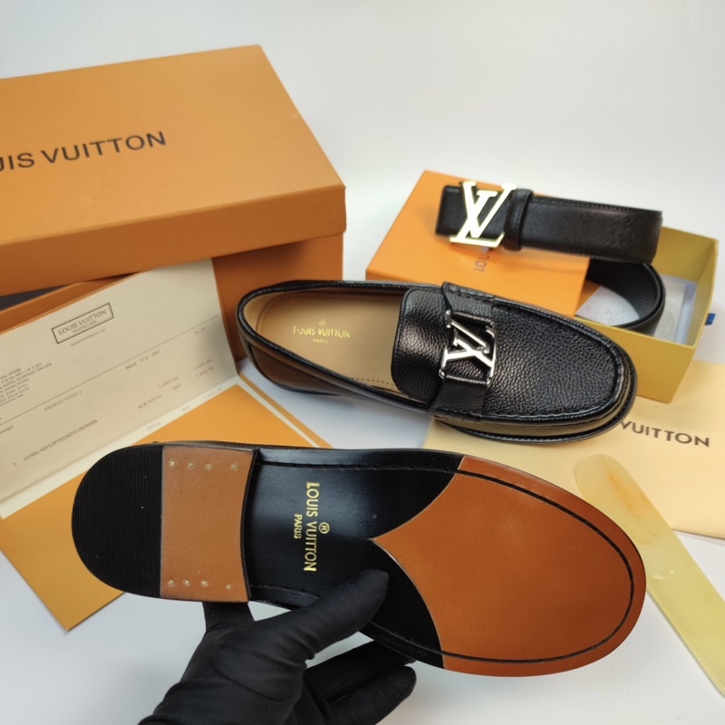 Giày lười nam da bò, giày loafer nam LV cao cấp da hạt, đế cao, lót vàng, khóa to – STORE III