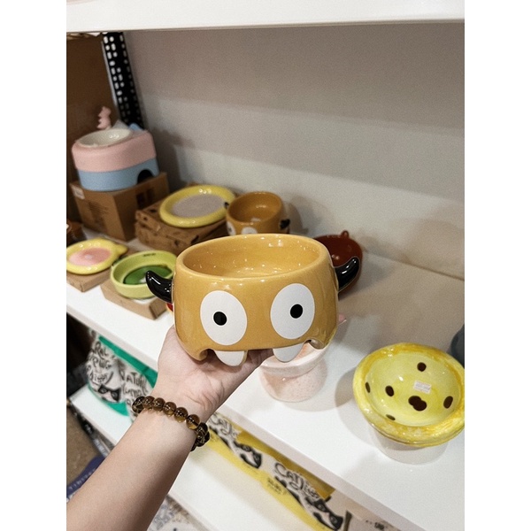 CHÉN KHỦNG LONG NÂU