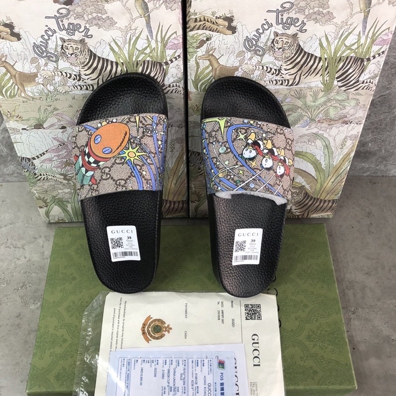 Dép lê nam GC hoạ tiết sắc nét bản mới 2023 đế cao su có chống trơn