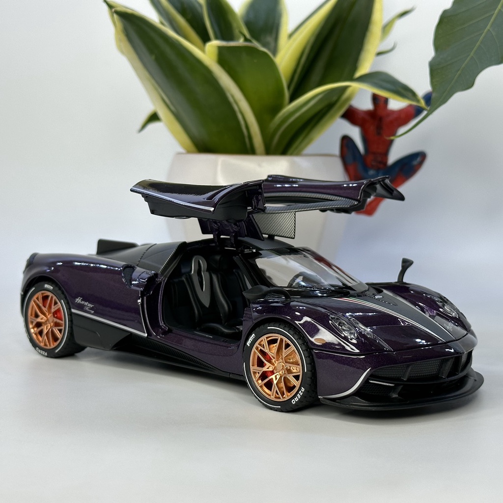 Mô hình siêu xe Pagani Huayra tỷ lệ 1:22 bằng kim loại tung đôi cánh thiên thần