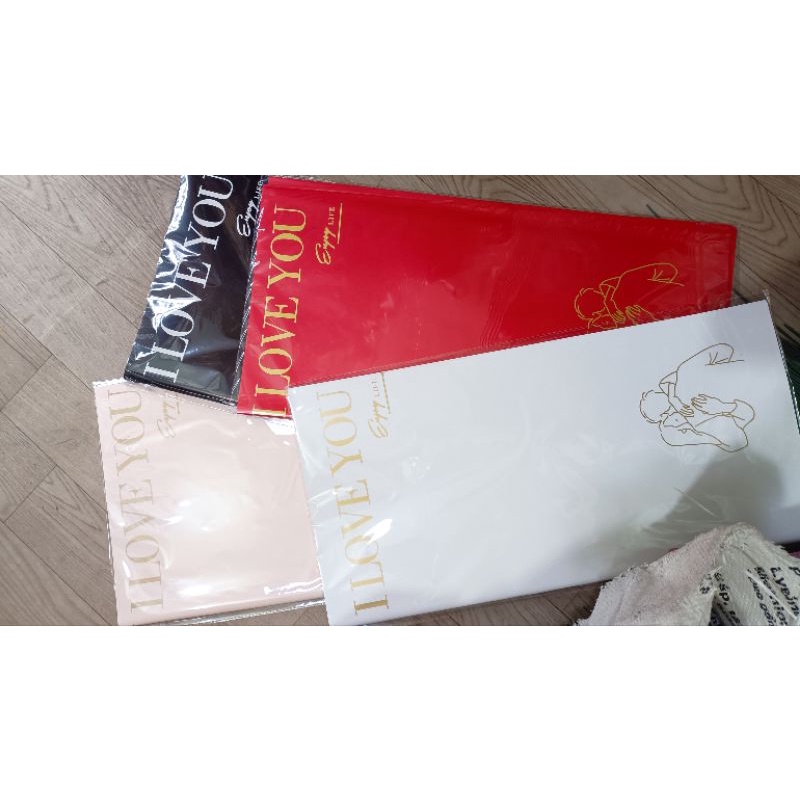 Giấy gói hoa i love u