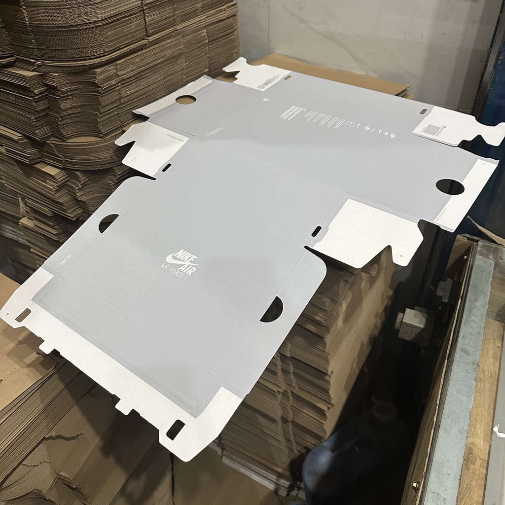 Hộp Đựng giày, BOX GIÀY, dép NIKE AIR FORCE 1 CHÍNH HÃNG