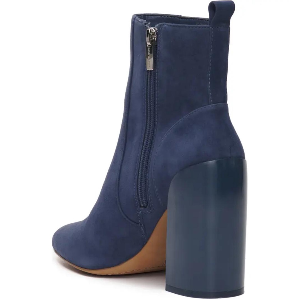 Boot da thật xuất dư Vince Camuto
