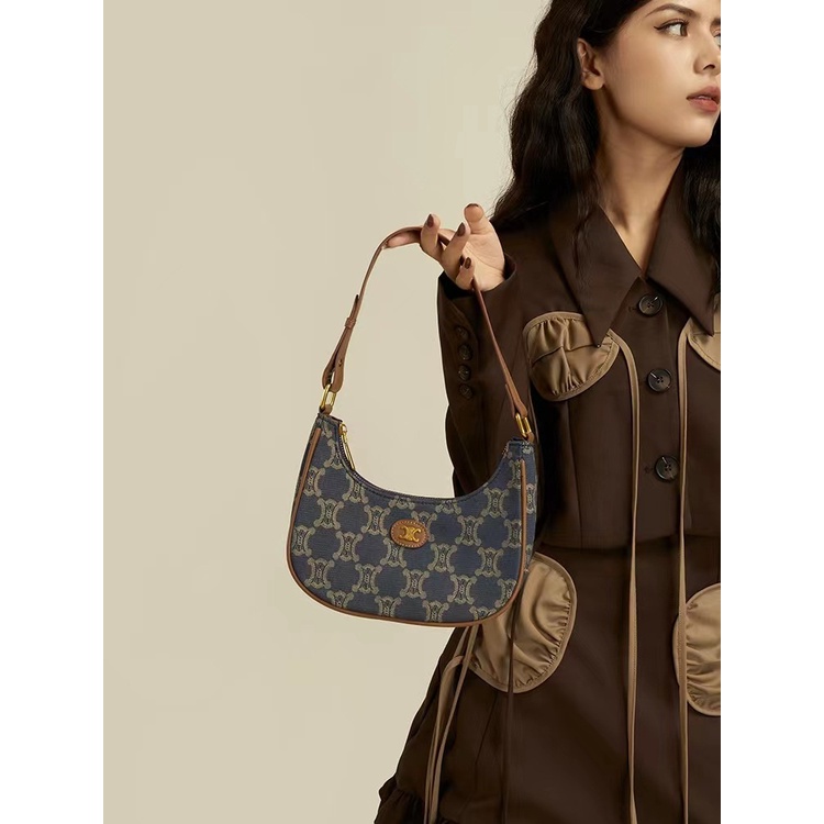 Niche Túi Kẹp Nách In Hình Bán Nguyệt Lisa Phong Cách Cùng Cảm Giác Cao Cho Nữ