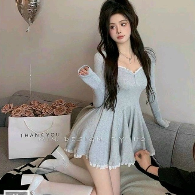 Đầm phôm xoè phối ren tay dài xinh xắn