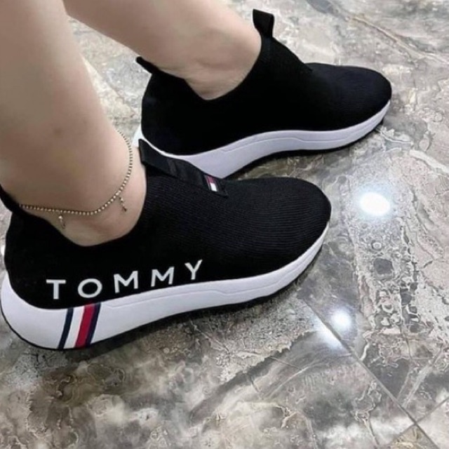 Giày Slip On thời trang Tommy Hilfiger chính hãng Mua Hàng Tại Mỹ🇺🇸