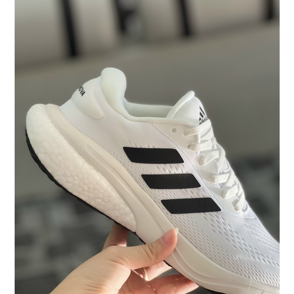 Giày Thể Thao Adidas Supernova