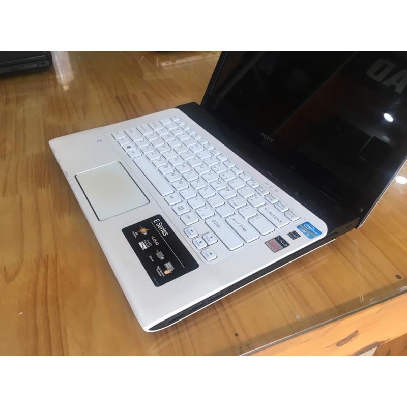 Laptop Sony Vaio SVE14 Core i5  Ram 8Gb/ SSD Nhanh Đẹp