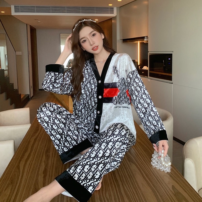 Bộ Nhung Nữ Quảng Châu