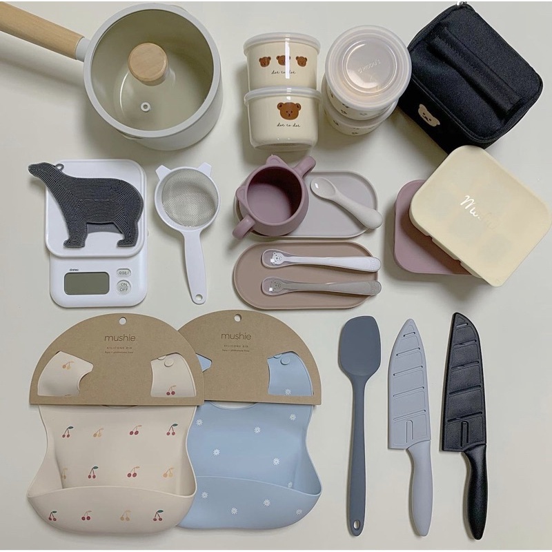 Thìa ăn dặm silicon Bluemama kèm hộp đựng cho bé từ 6m+