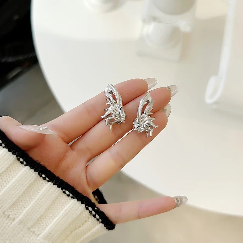 Khuyên Tai Dạng Kẹp / Y2K Không Cần Xỏ Lỗ Bằng Kim Loại Hình Cánh Bướm Màu Bạc Cá Tính Cho Nữ