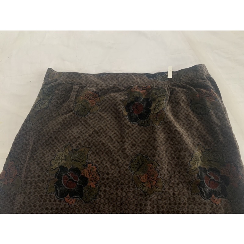 Chân váy hoa V833 form chữ A chất nhung mịn dày dặn 2hand Nhật si tuyển ảnh thật