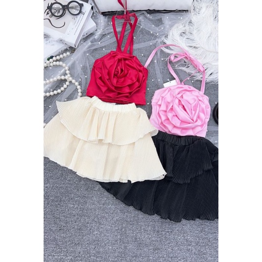 Set áo yếm tết bông hoa hồng kèm chán váy tầng dập ly bé gái
