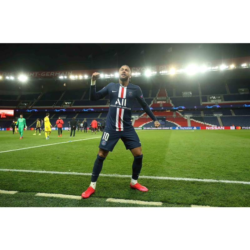 Tranh Vải Bạt Treo Tường In Hình Quả Bóng Đá Neymar Mới Nhất 2023