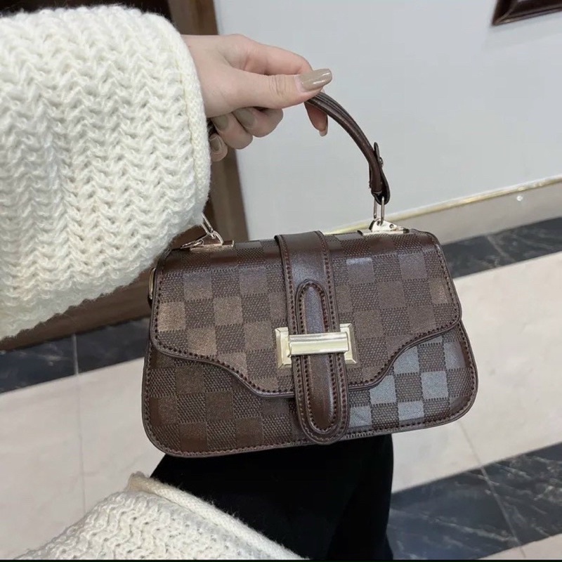 Túi xách nữ cầm tay đeo chéo ô vuông