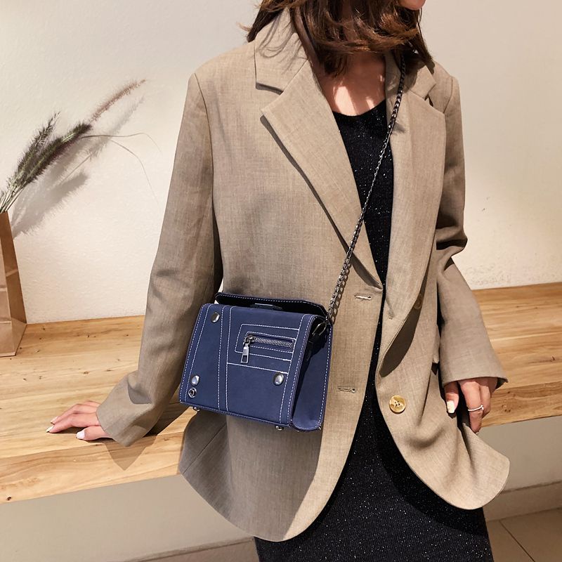 Túi Đeo Chéo Màu Đen Phối Dây Xích Thời Trang Thu Đông Phong Cách Hàn Quốc Cho Nữ