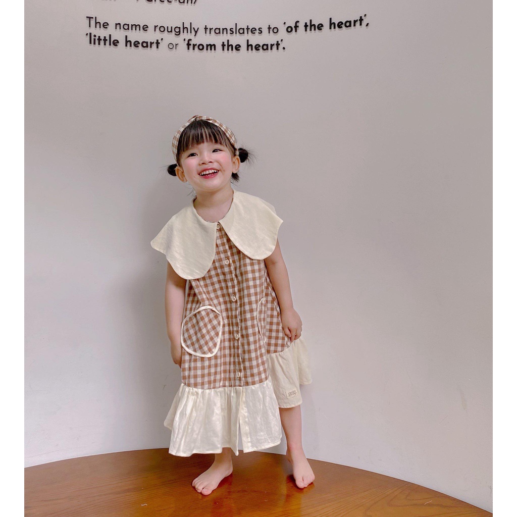 Đầm bé gái/ Váy bé gái chất liệu thô linen kẻ nâu caro Hàn Quốc xinh yêu cho bé by From June