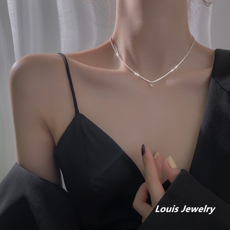 Vòng cổ Mặt Hình Ngôi Sao Đính Đá Xanh Lá Phong Cách Vintage Cho Nữ