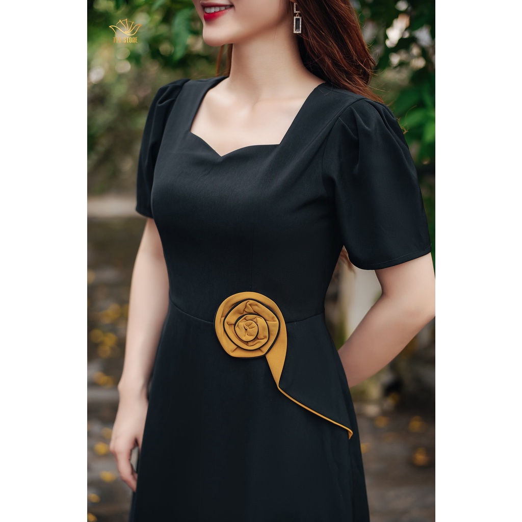 Đầm xòe trung niên TTV1229 thiét kế Cổ vuông tay loe kết hoa Đen thời trang đi chơi đi tiệc