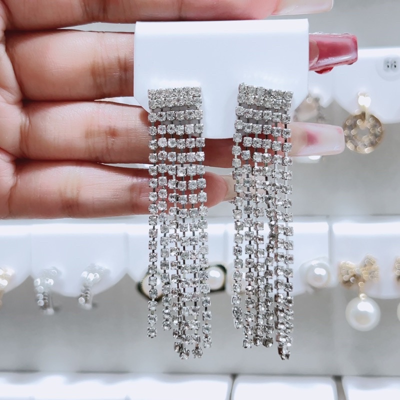 bông tai tua rua sang chảnh , khuyên tai dây đá phong cách hàn quốc