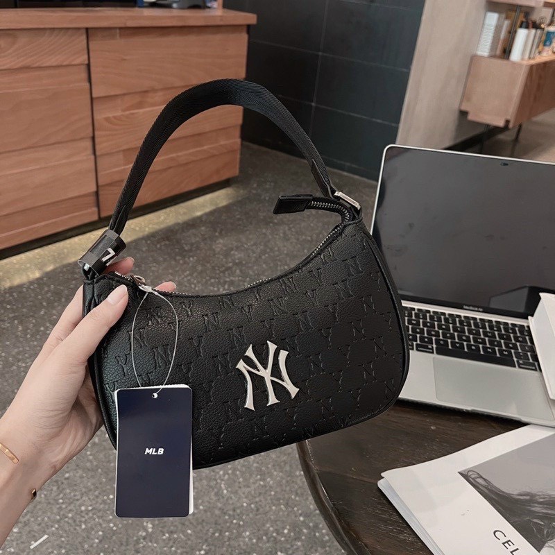 Túi MLB - 2 màu - Size 24cm - Bản đẹp - Ảnh thật - Hàng mới về - Giá rẻ - Free ship - Đảm bảo chất lượng