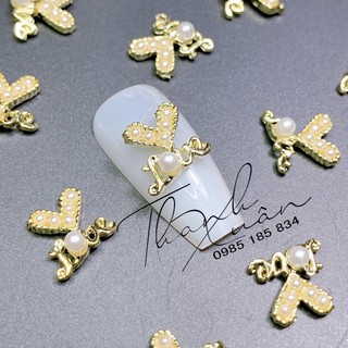 [ charm nail ] charm chữ love cao cấp