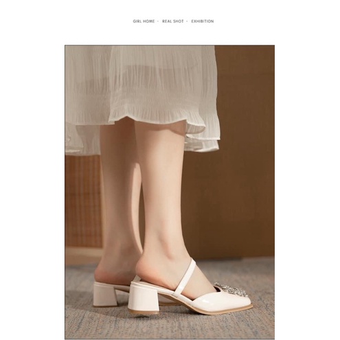 Giầy hở hậu - sục đá size từ 31,32,33