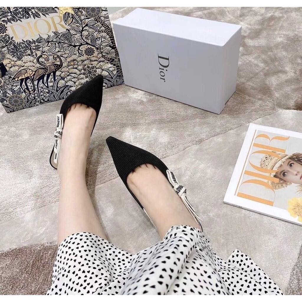 Sandal bệt đế bằng J'adior nơ trắng mũi nhọn