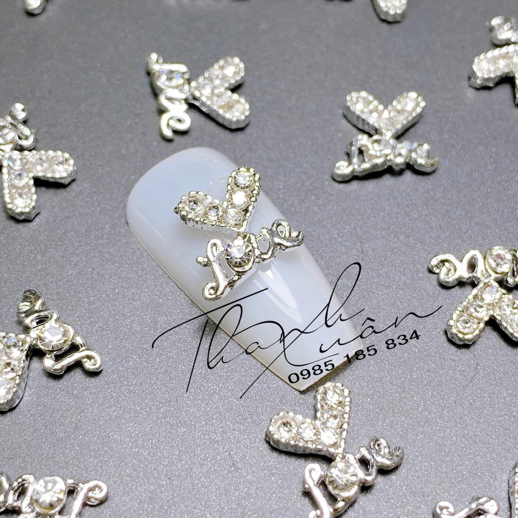 [ charm nail ] charm chữ love cao cấp