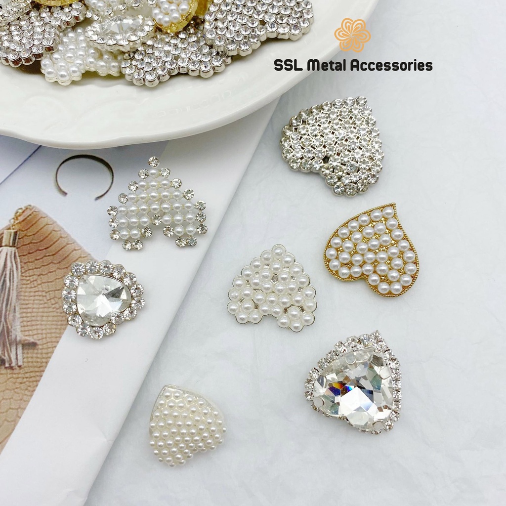 Cúc áo kim loại thời trang mới hình trái tim đính đá dành cho áo vest, sơ mi, áo dạ... QQ-17 24*22mm