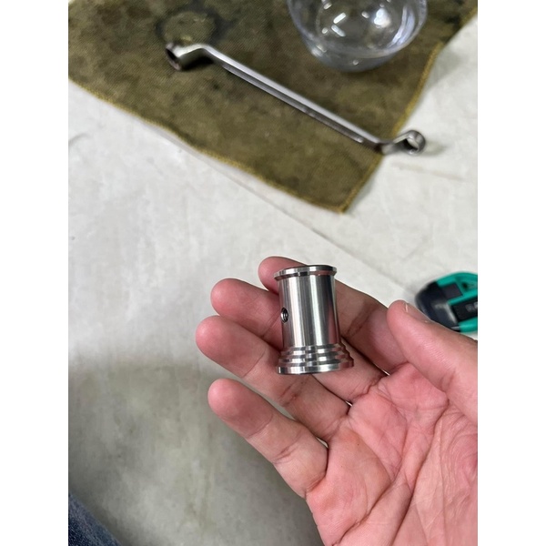 Chụp giò đạp inox304 dành cho Future 125.